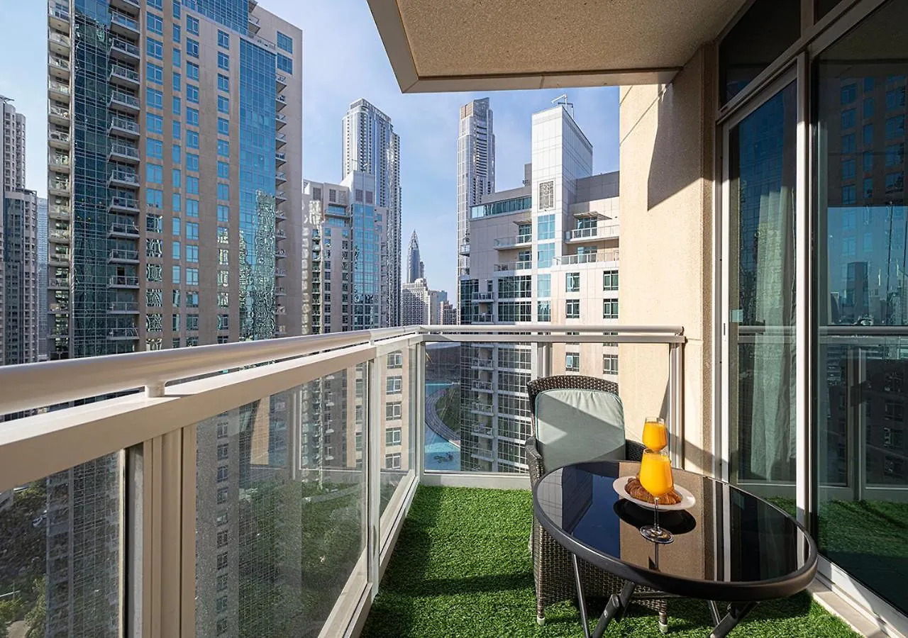 公寓 Stunning 2 Bedroom Burj Khalifa Fountain Views 迪拜