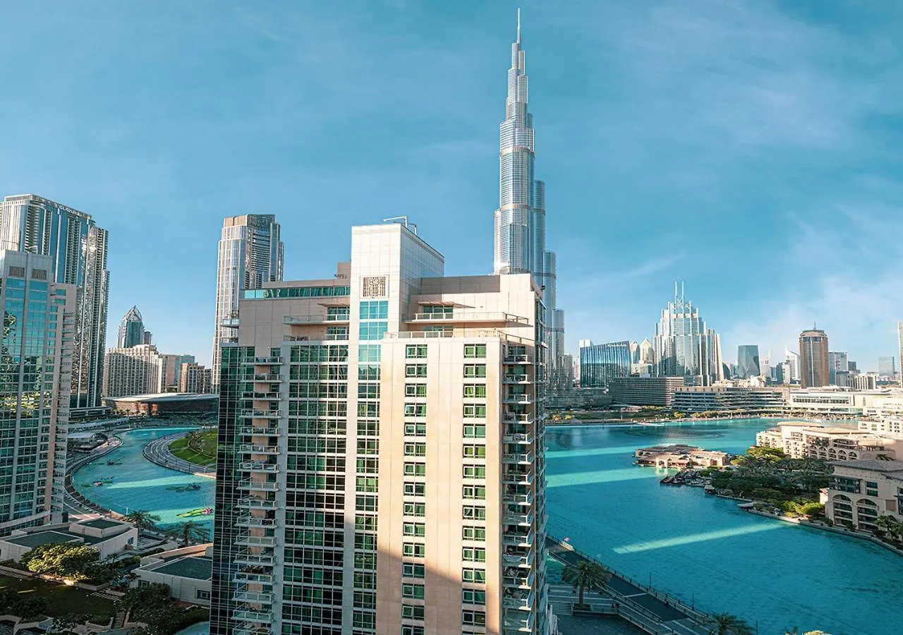 Stunning 2 Bedroom Burj Khalifa Fountain Views 迪拜 阿拉伯联合酋长国