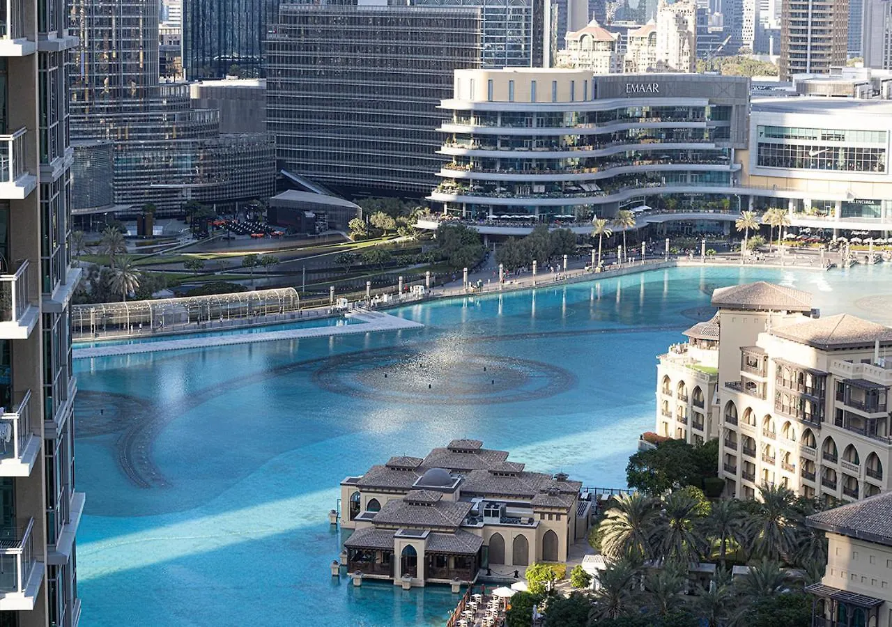 公寓 Stunning 2 Bedroom Burj Khalifa Fountain Views 迪拜